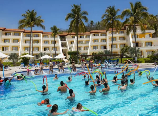 What to do in Blue Bay Tenacatita