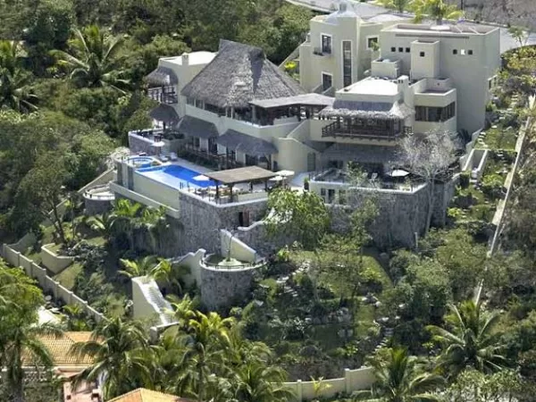 Casa Colina Barra de Navidad